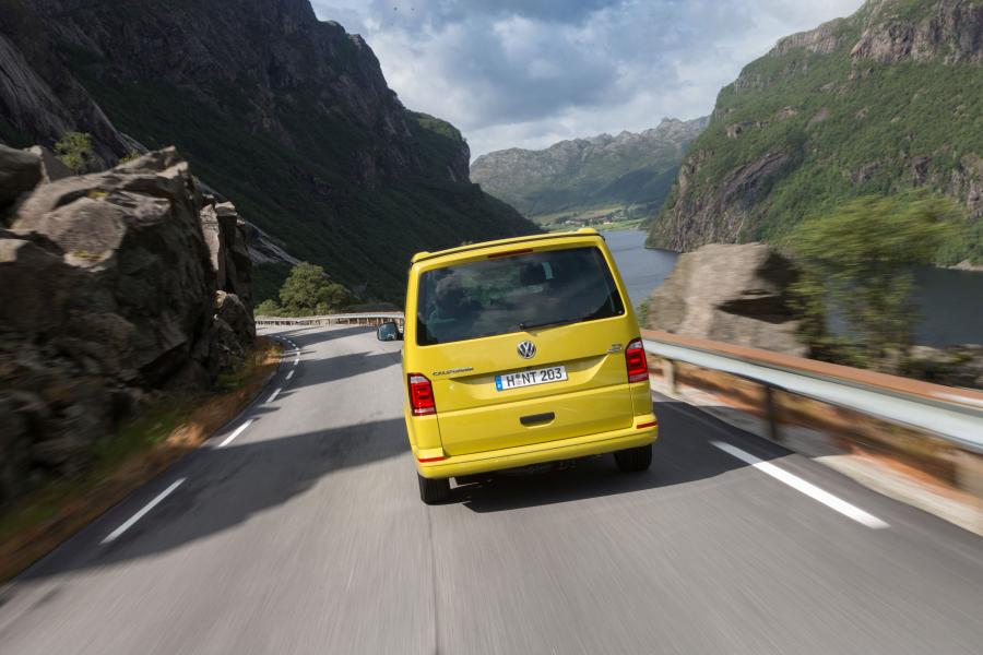  Volkswagen California 2015 года  (фото 8 из 28)